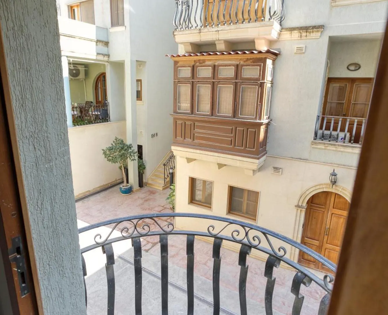 아파트 Cosy & Stylish 3Br Home In The Heart Of St'Julians By 360 Estates Saint Julian's